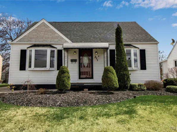 211 85th St, Niagara Falls, NY 14304