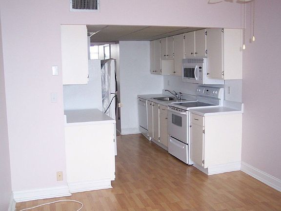 5th image of 5095 Bay St NE APT 306