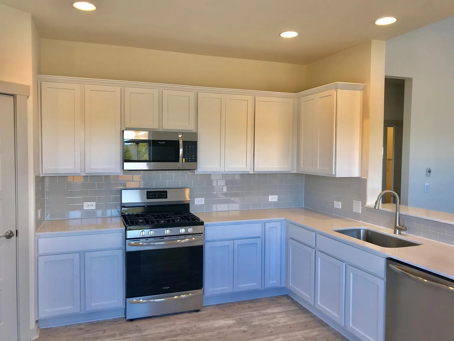 7721 Lowenfield Dr — Photo 4