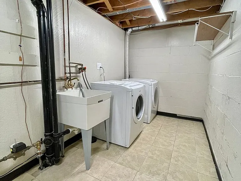 308 Ridge Point Cir — Photo 32