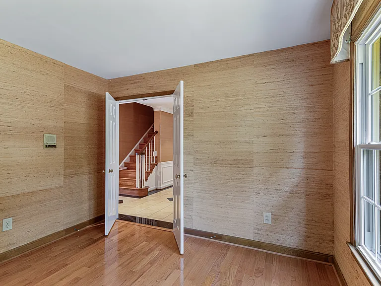 7416 Royal Dominion Dr — Photo 12