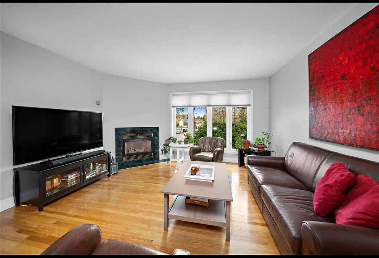 138 Sanford Fleming Road - 1 — Photo 4
