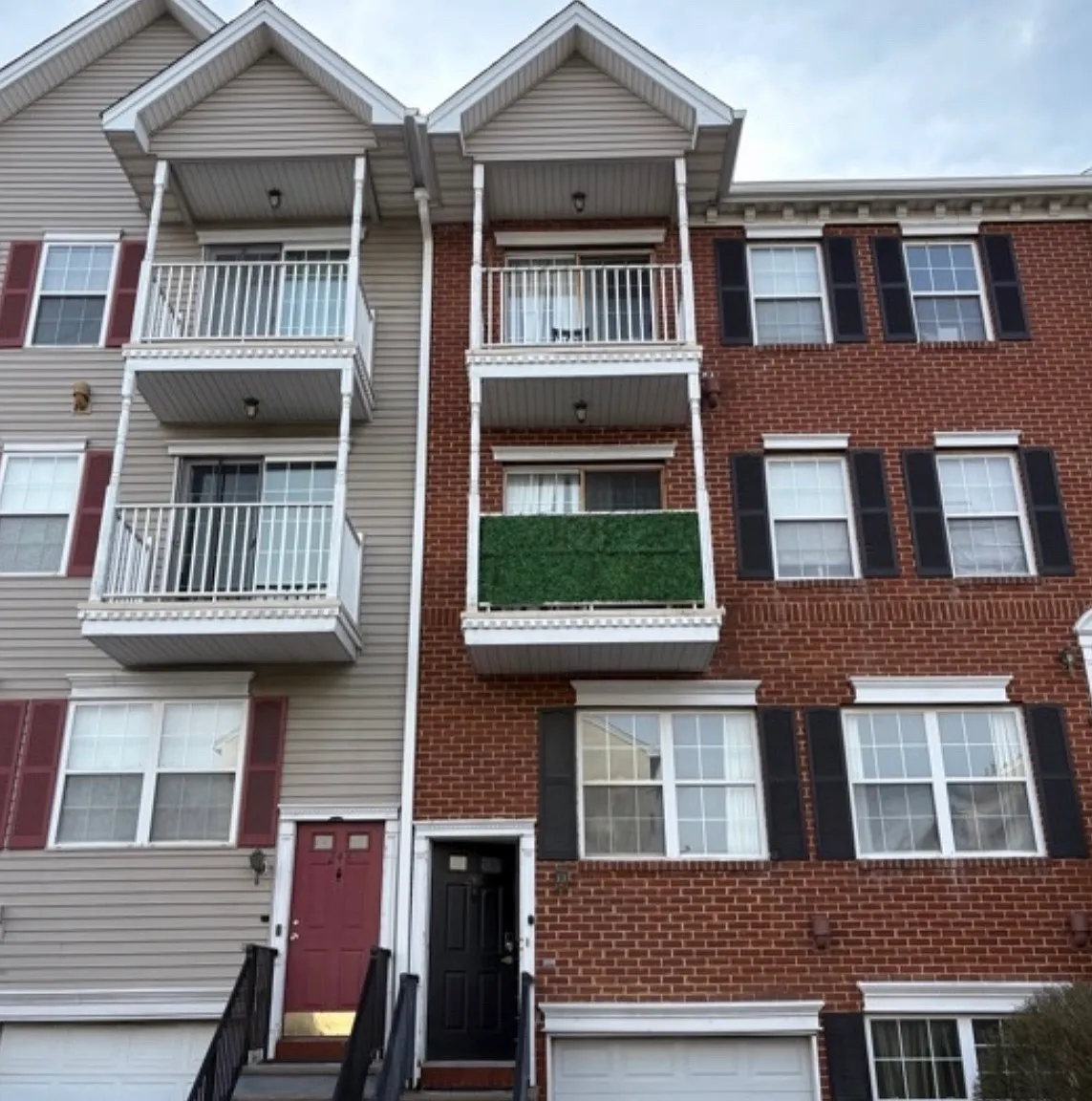 246 Matthews Dr — Photo 1