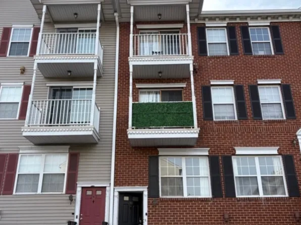 246 Matthews Dr #1, Newark, NJ 07103