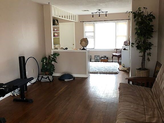 Living into dining
