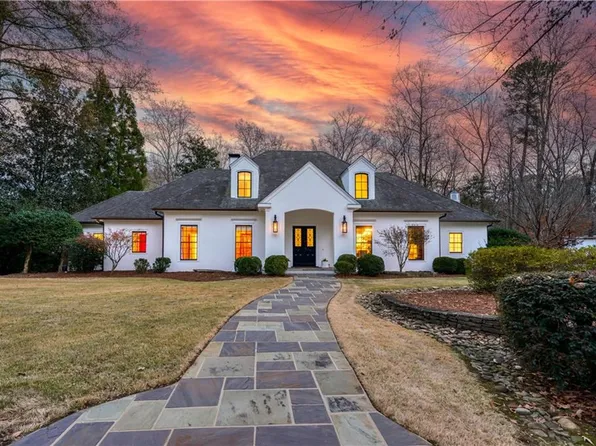 746 Conway Glen Dr NW, Atlanta, GA 30327