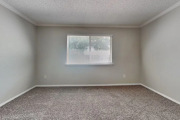 5612 Northfield Dr — Photo 8