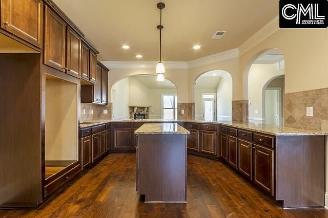 2nd image of 317 Grey Oaks Ct