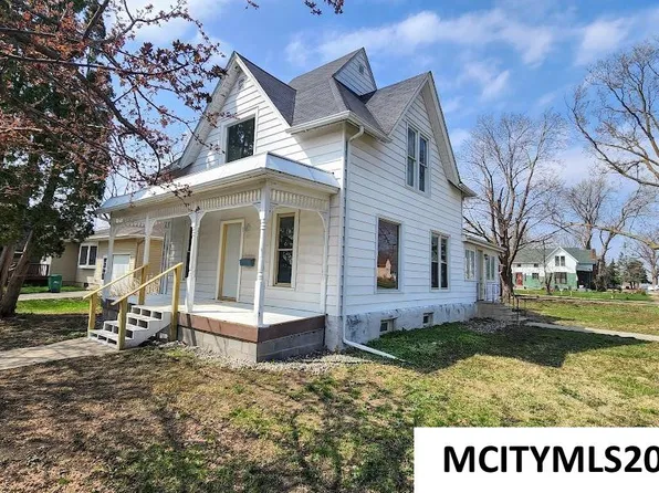 121 Walnut St, Rockwell, IA 50469