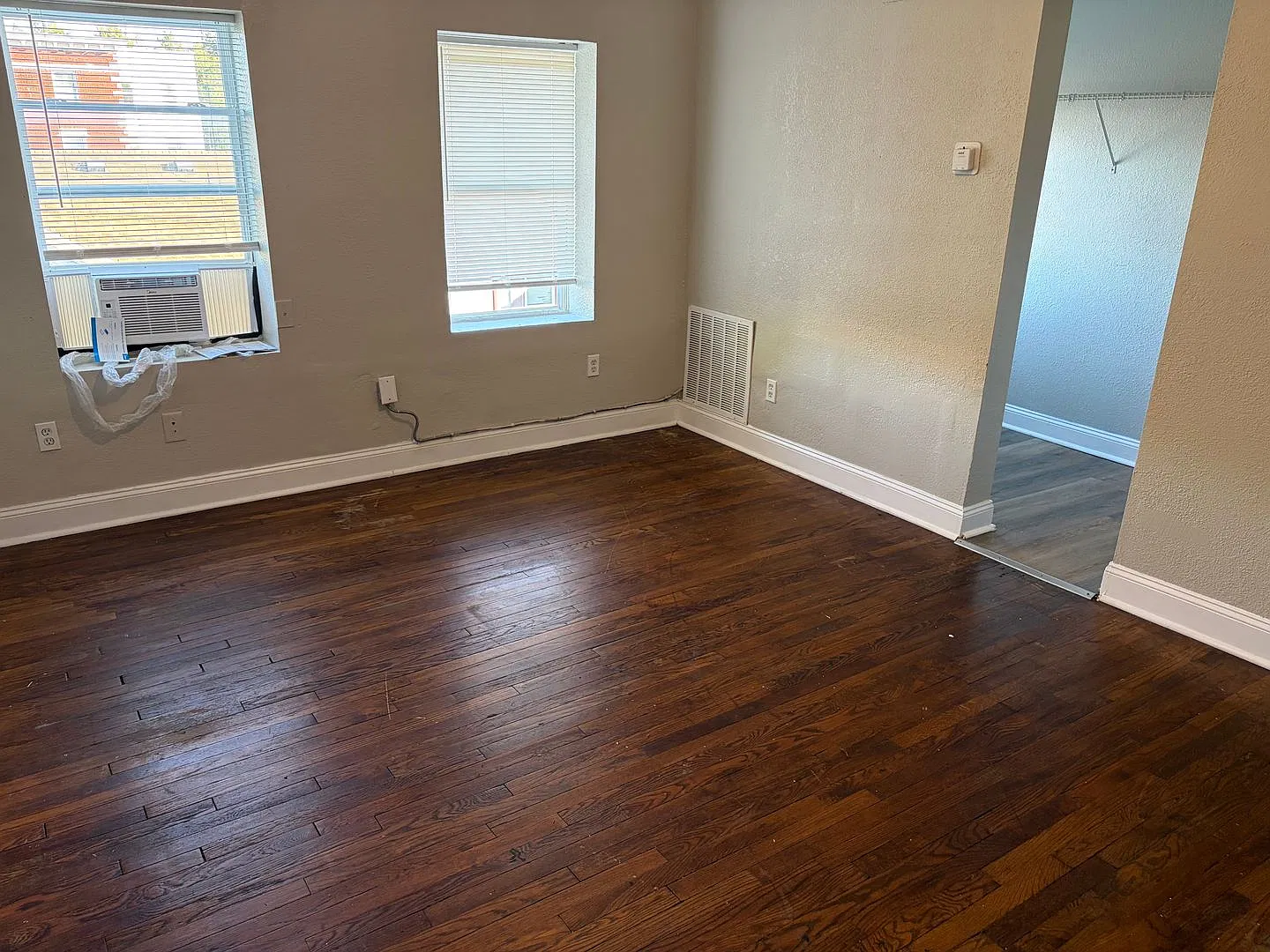 3503 Paseo Blvd — Photo 2