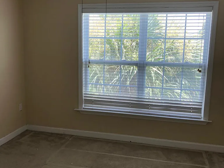 2047 Dixie Belle Dr #S — Photo 10