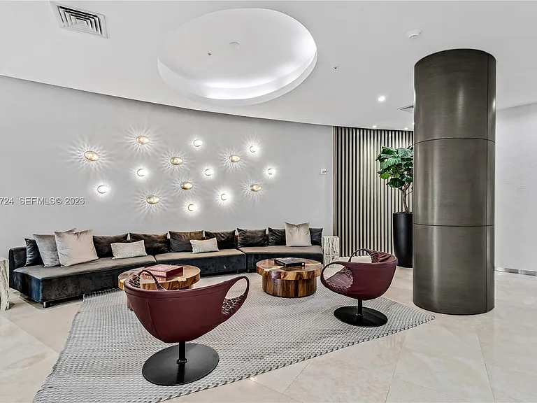 10275 Collins Ave #335 — Photo 33