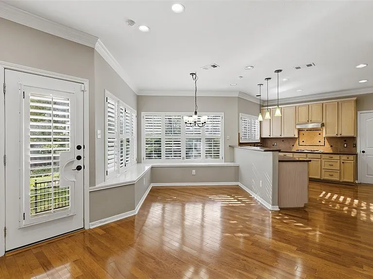 5813 Miramonte Dr — Photo 16