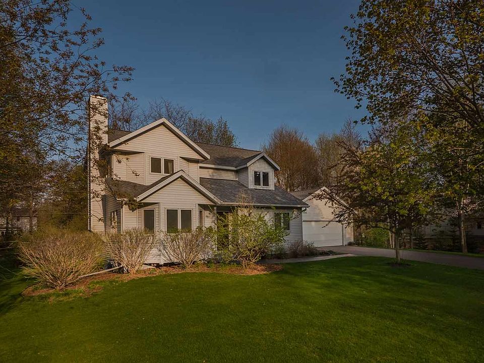 1st image of 2110 Norway Pine Dr