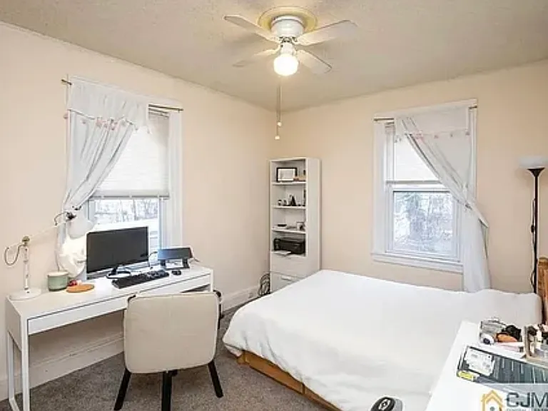 223 Denison St #2 — Photo 3