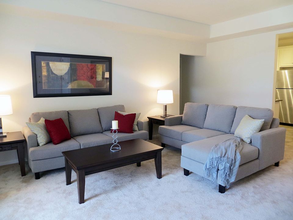 Spacious Living Room