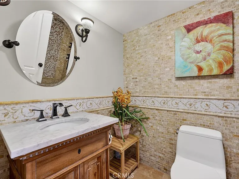 8 Monarch Bay Dr — Photo 5