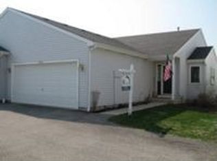 549 Sandy Ct, Harvard, IL 60033