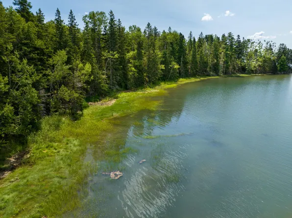 117 Putnam Drive, Harrington, ME 04643
