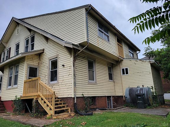 3rd image of 2227 Park Ave