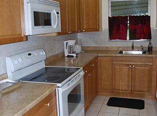 7236 E Oakridge Cir, Lake Worth, FL 33462