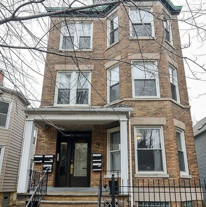 1st image of 4213 N Damen Ave #1