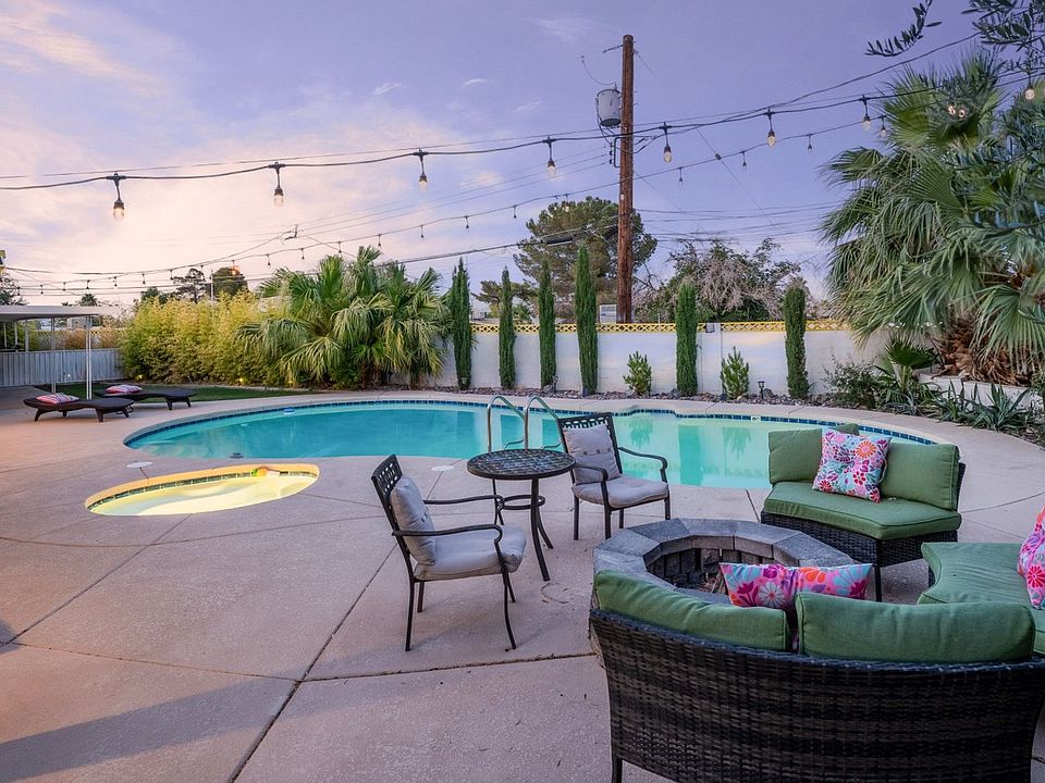 1st image of 2986 Capistrano Cir