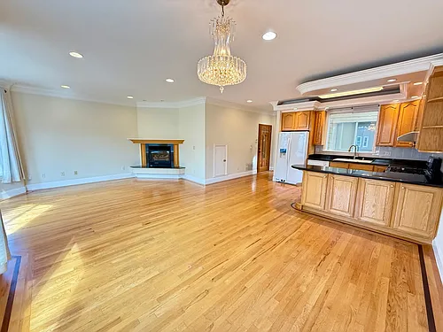 1524 Kirkham St Photo 1
