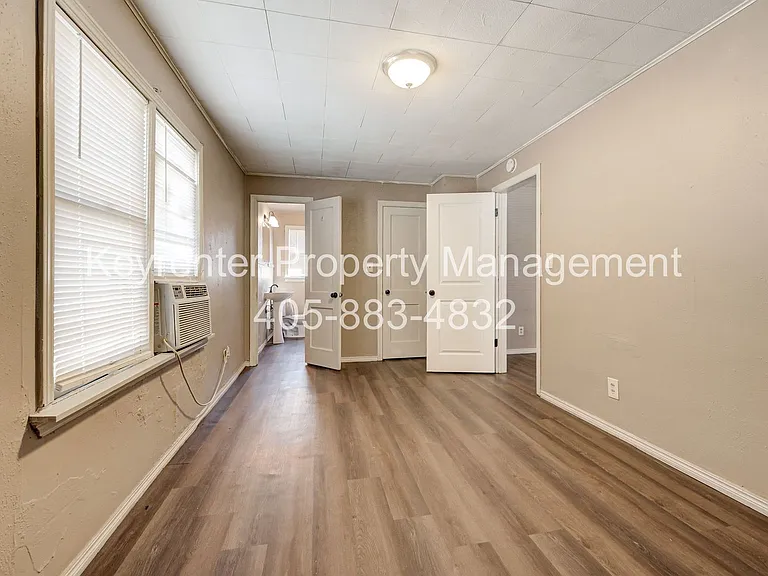 SW 27th St Complex — Photo 44