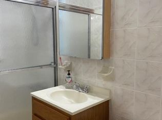 6068 Gates Ave FLOOR 2, Ridgewood, NY 11385