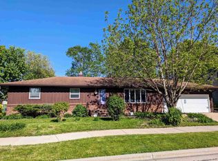 106 Fillmore St, Kaukauna, WI 54130