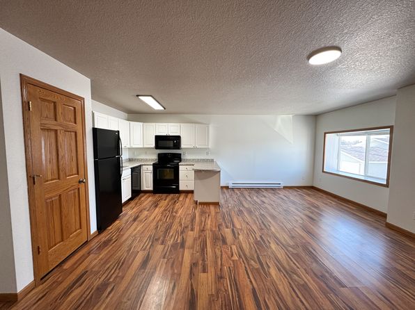 117 W Main St #6