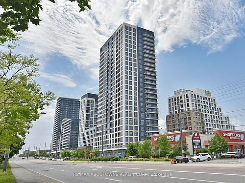 7950 Bathurst St Photo 1