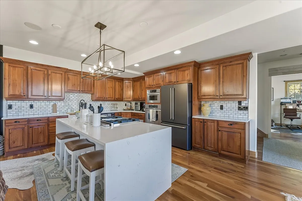 Building Photo - 3041 Canyon Link Dr