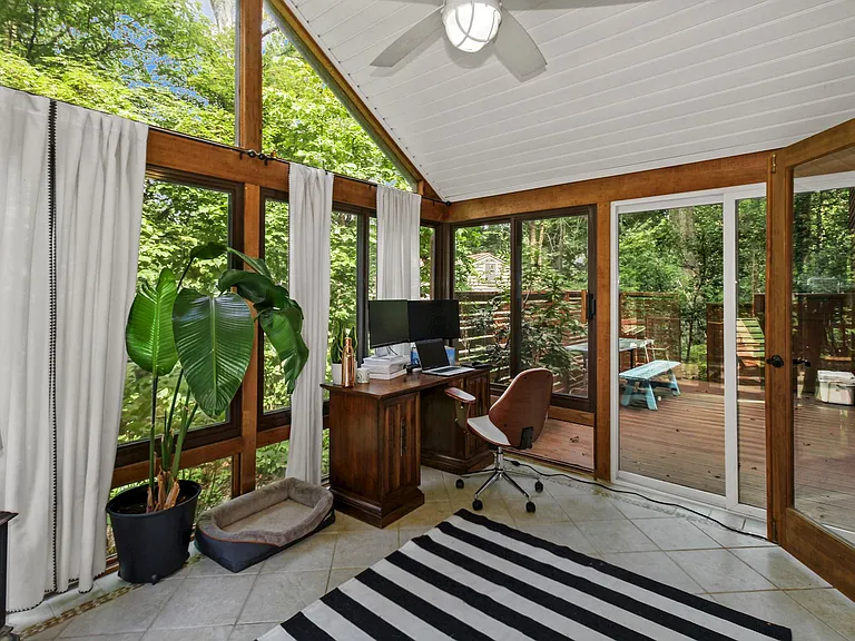 1677 Chinford Trl — Photo 20