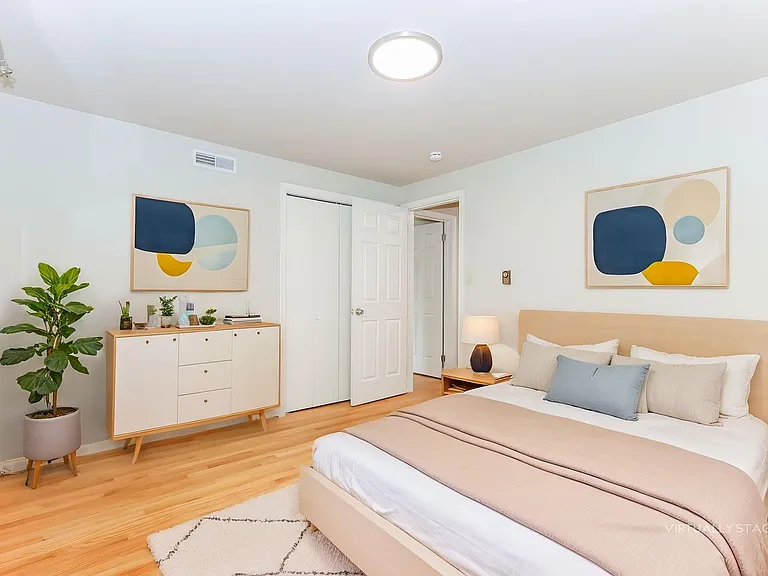 934 Village Rd — Photo 19