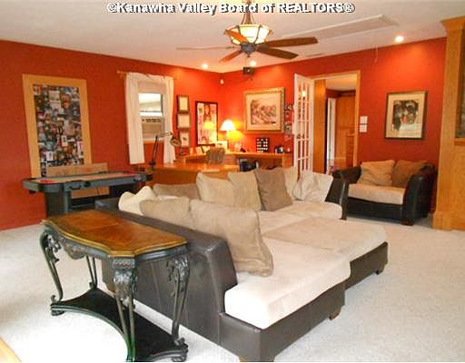 3rd image of 256 Fairview Dr