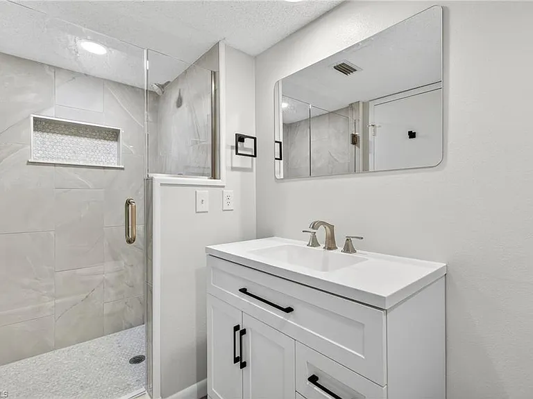 7400 College Pkwy #7C — Photo 16