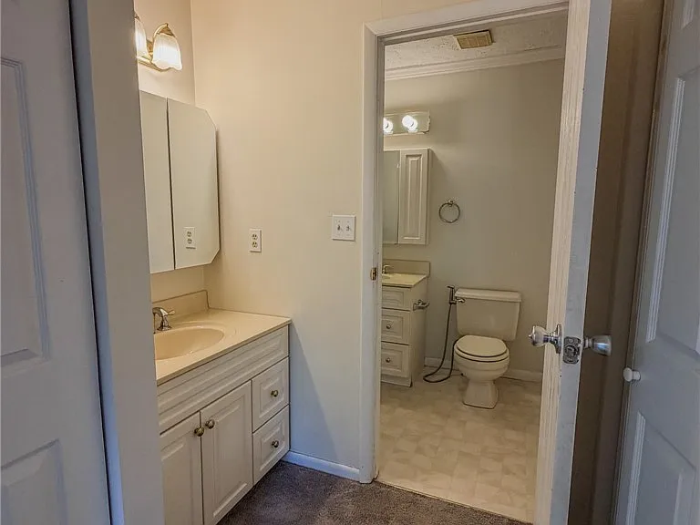 134 Forest Dr — Photo 16