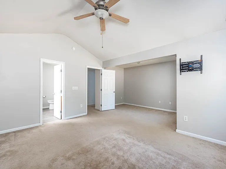 1233 Orchard Oriole Ln — Photo 2