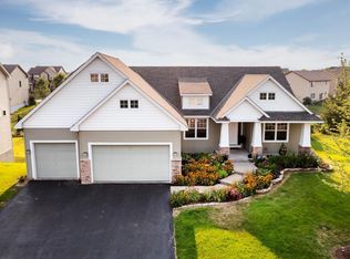 9664 Dunes Ave, Cottage Grove, MN 55016