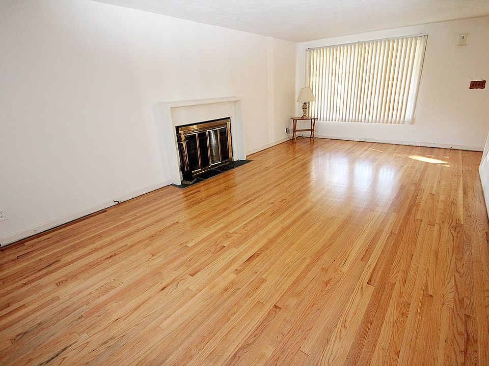 1st image of 125 Hudson Ave