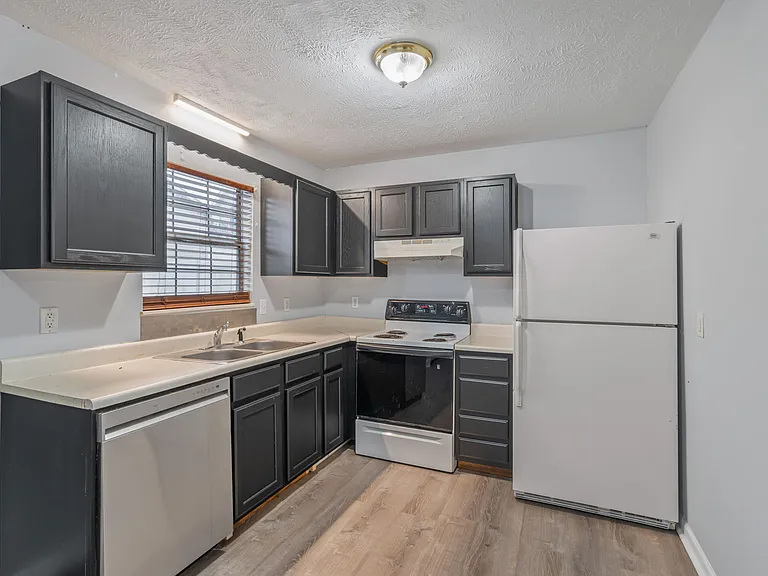 5203 Cub Cir #1 — Photo 7