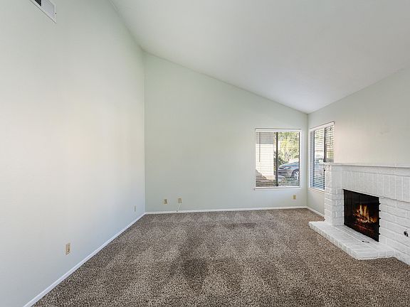 3rd image of 2803 Cedar Wood Pl