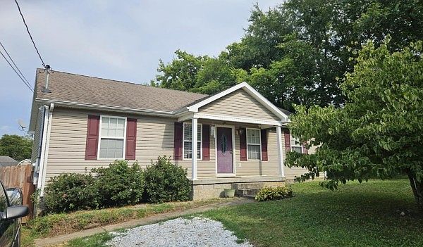 1st image of 313 Pardo Dr