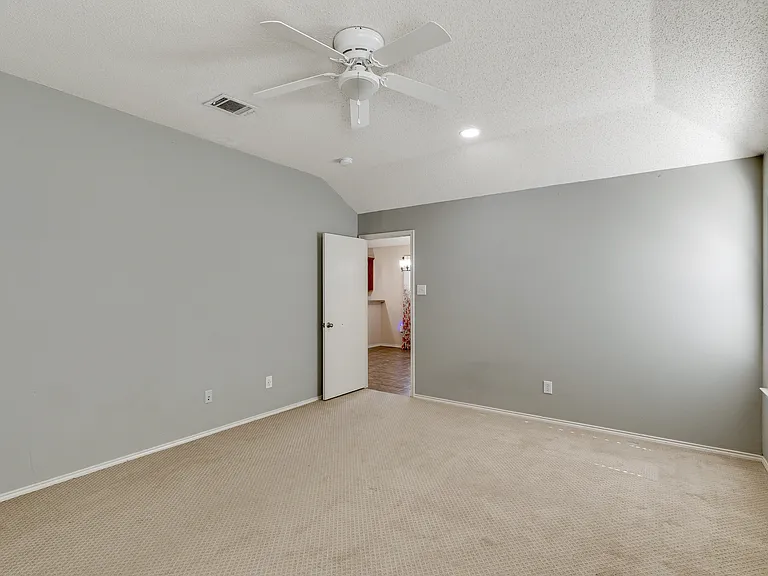 9905 Tyler Dr — Photo 26