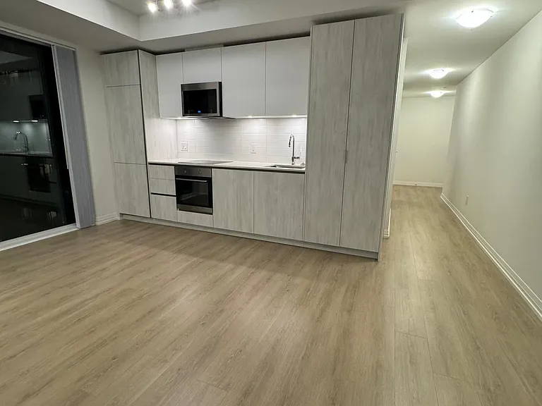 28 Widmer St #4028 — Photo 5