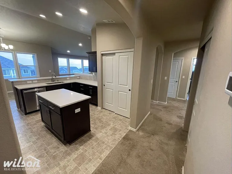 5300 Sage Way — Photo 7