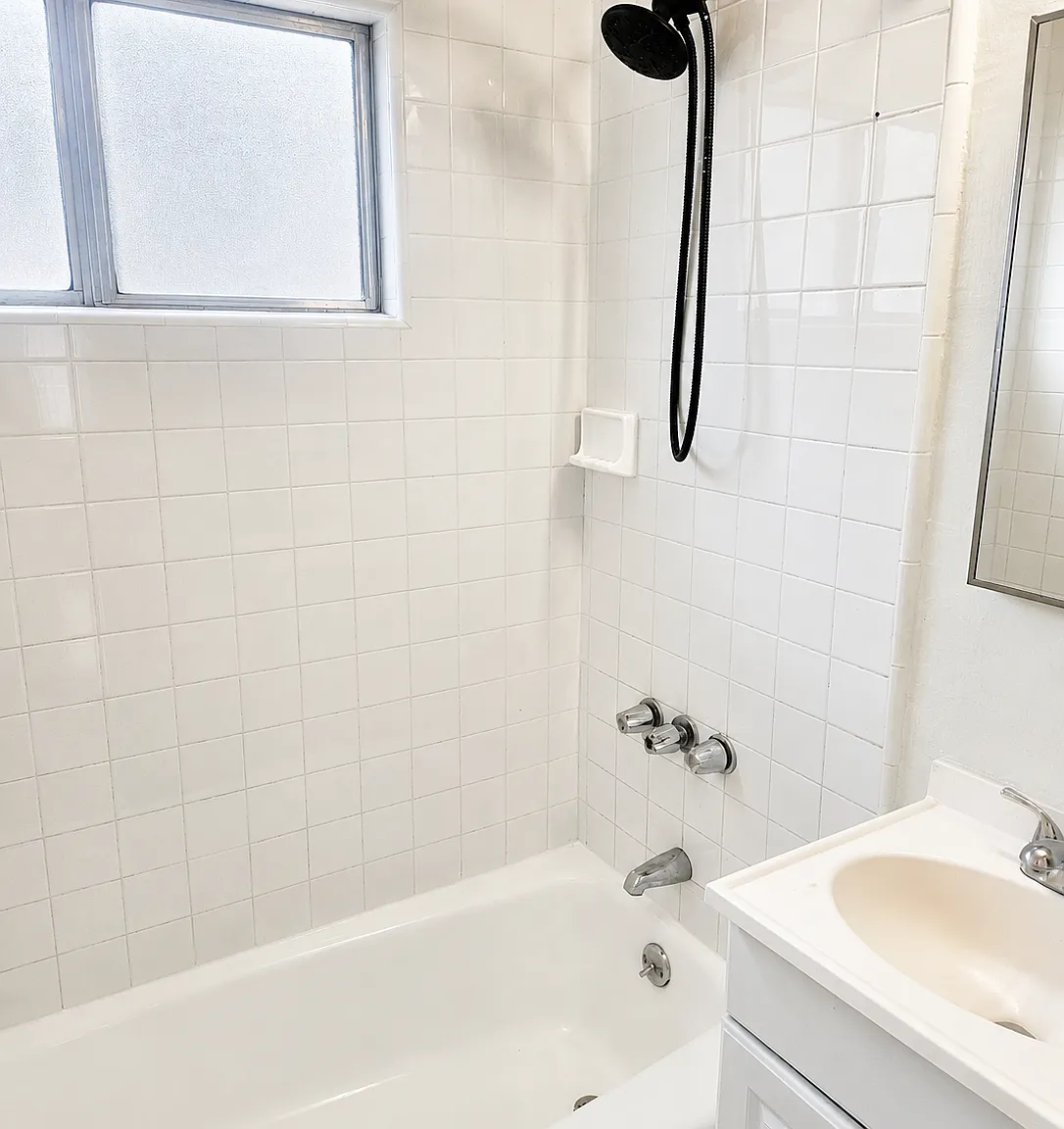 2 bed, 900 sqft, $2,295 — Photo 3