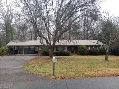 3751 Old Pfafftown Rd, Winston Salem, NC, 27106